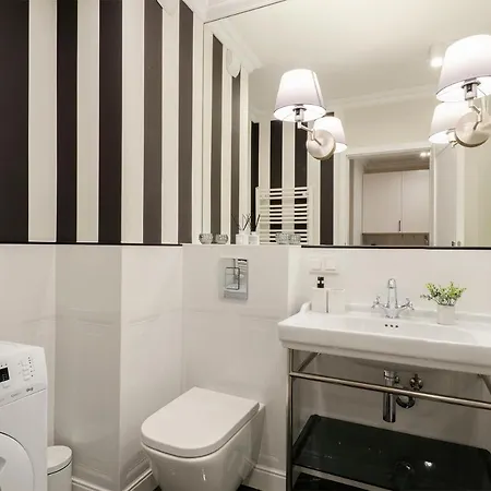 Sky Home- Blue -manufaktura, Bezpłatny Parking, Klima, Dostęp Na Kod Łódź