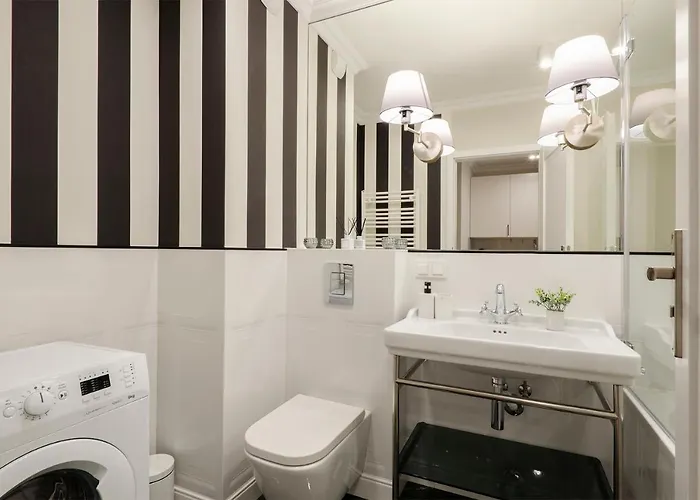 Sky Home- Blue -manufaktura, Bezpłatny Parking, Klima, Dostęp Na Kod Łódź