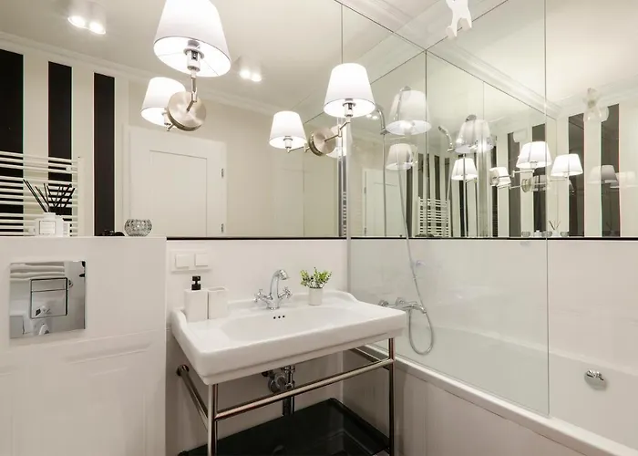 Sky Home- Blue -manufaktura, Bezpłatny Parking, Klima, Dostęp Na Kod